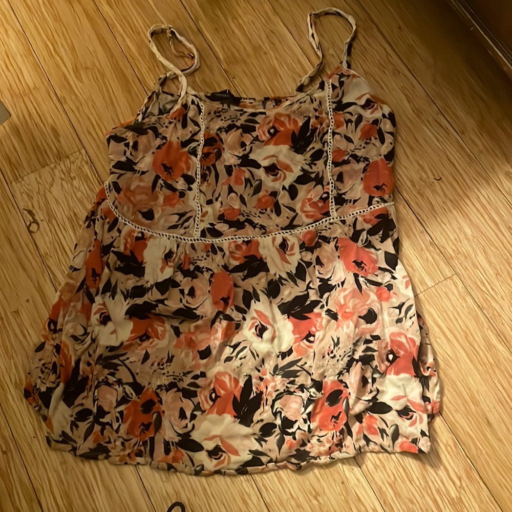 Very comfortable floral tank top
